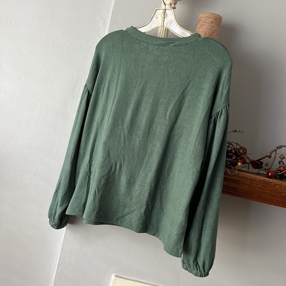 Madewell Dreamiest Knit Long-Sleeve Tee | Simply Sage | Size: S - Picture 14 of 14